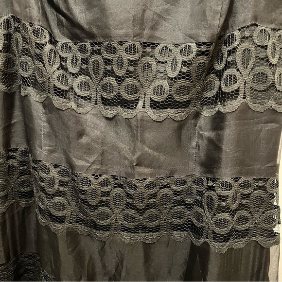 Maggie London Black Silk Lace And Mesh Cocktail Dress size 10 - Picture 6 of 6